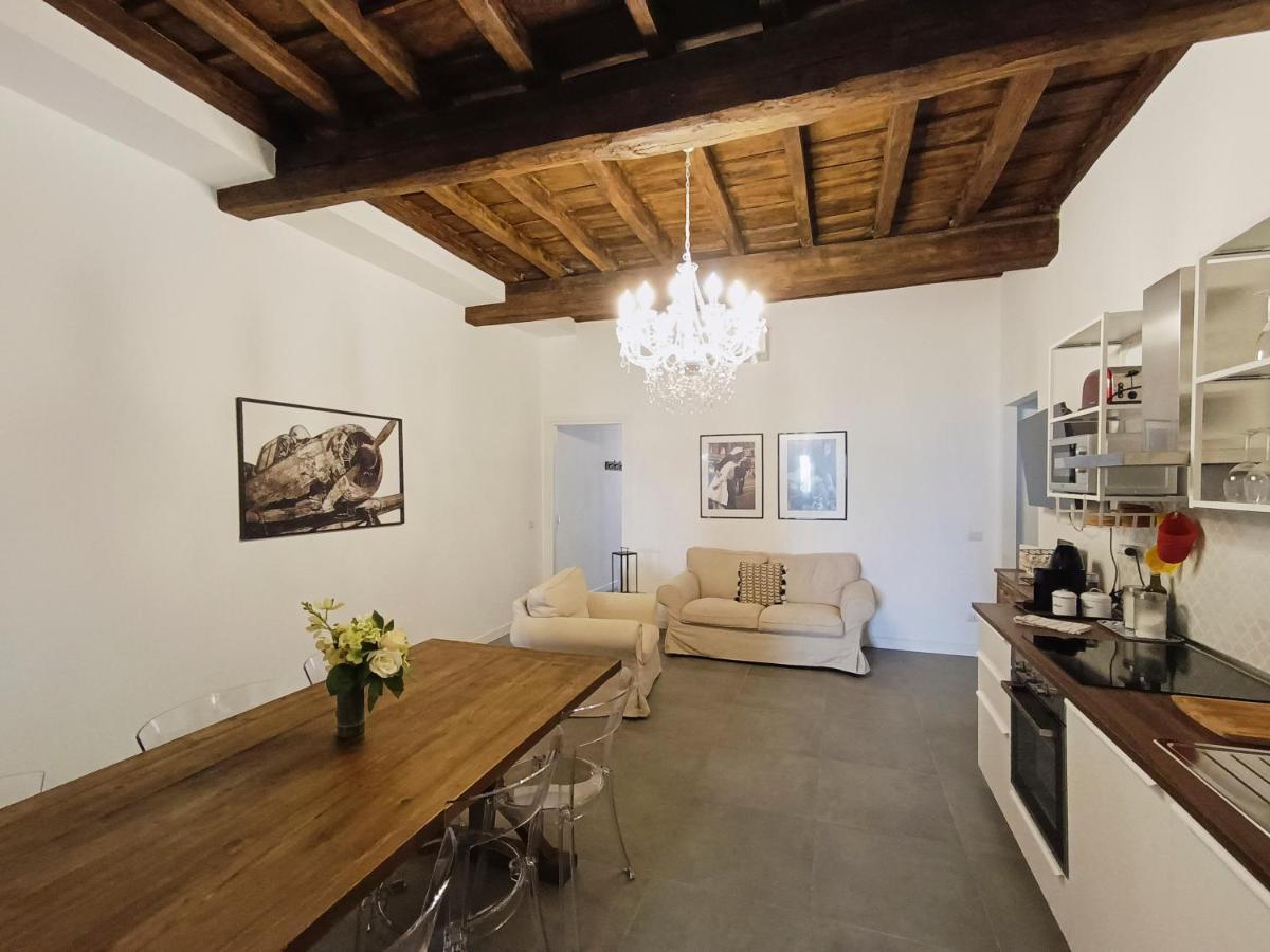 La Tua Casa A Viadelcorso Apartment โรม ภายนอก รูปภาพ