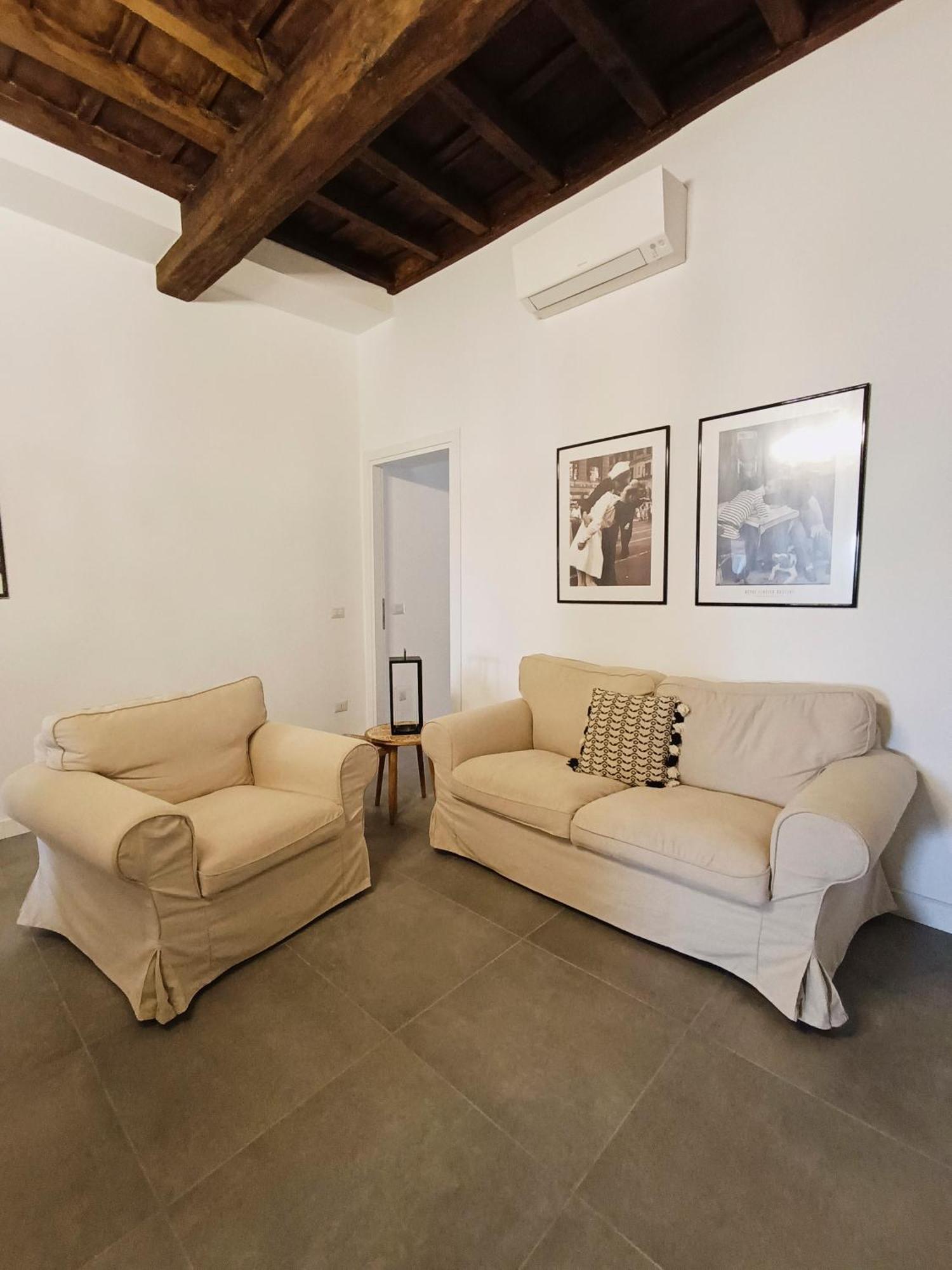 La Tua Casa A Viadelcorso Apartment โรม ภายนอก รูปภาพ