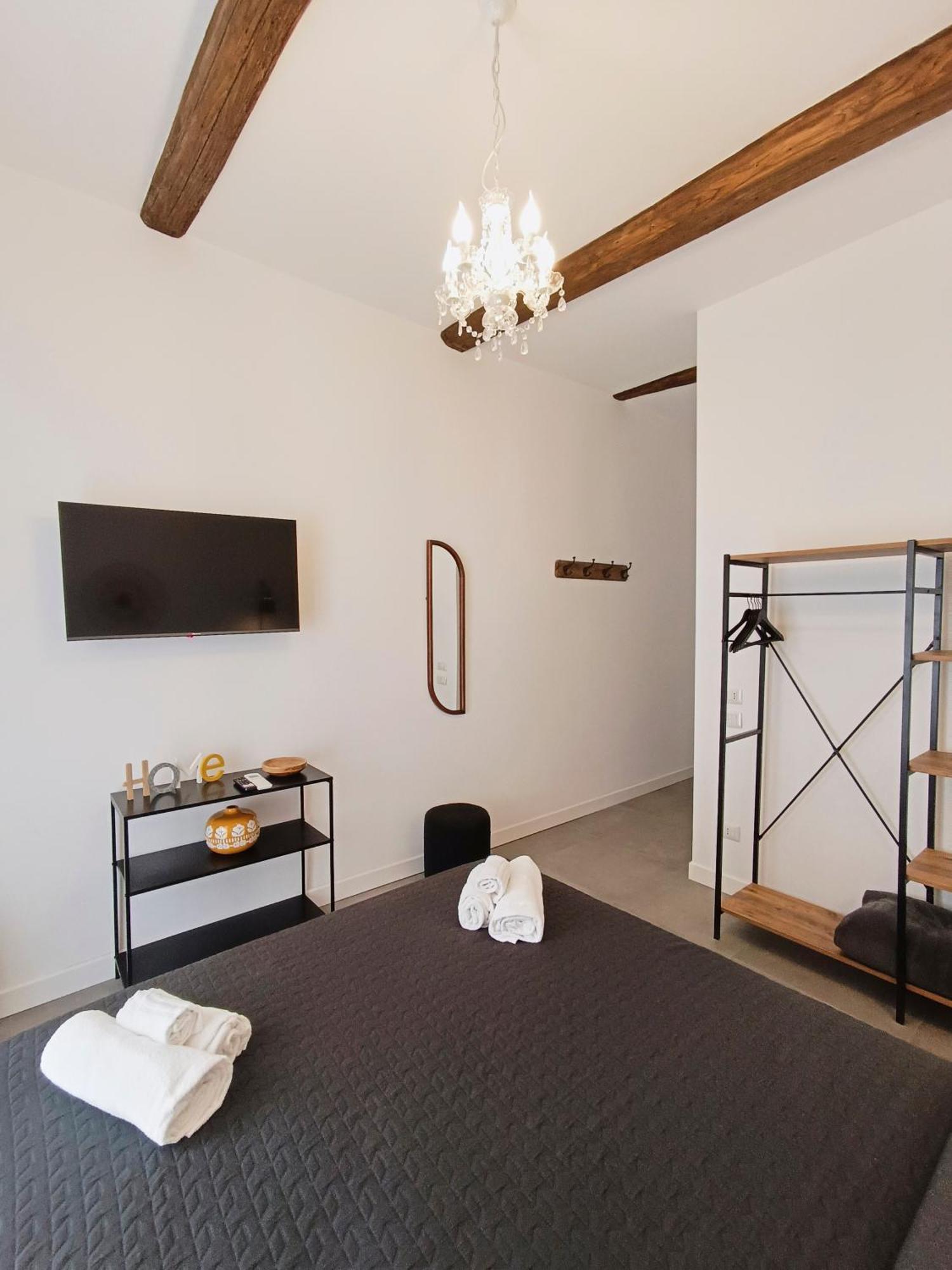 La Tua Casa A Viadelcorso Apartment โรม ภายนอก รูปภาพ